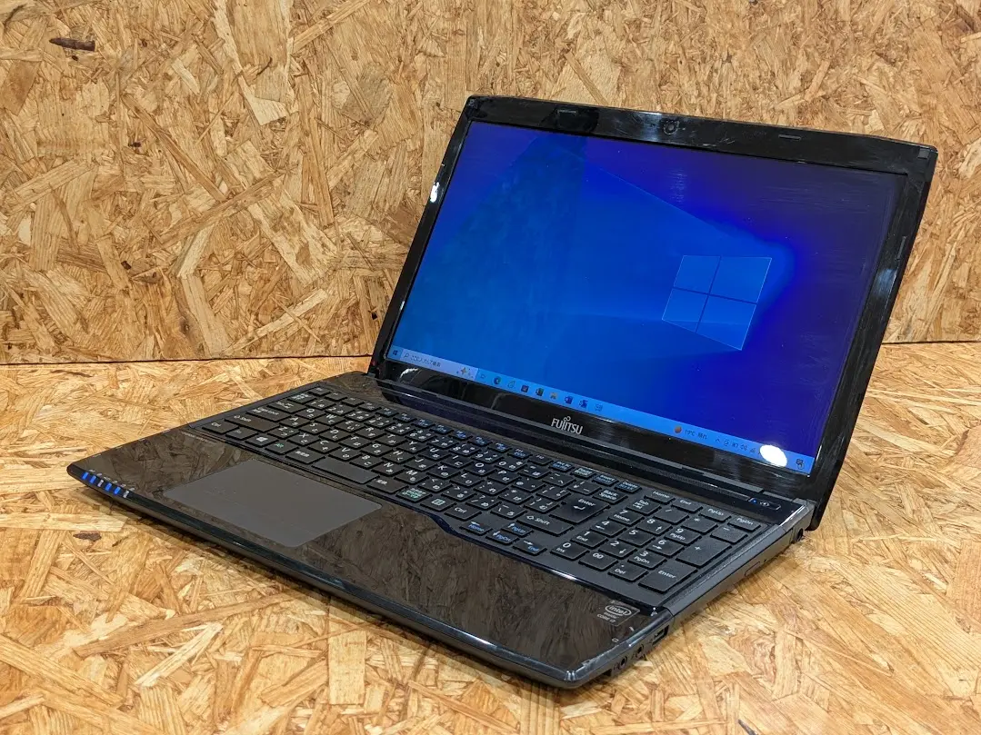 富士通 LIFEBOOK AH53M  (第4世代CPU)