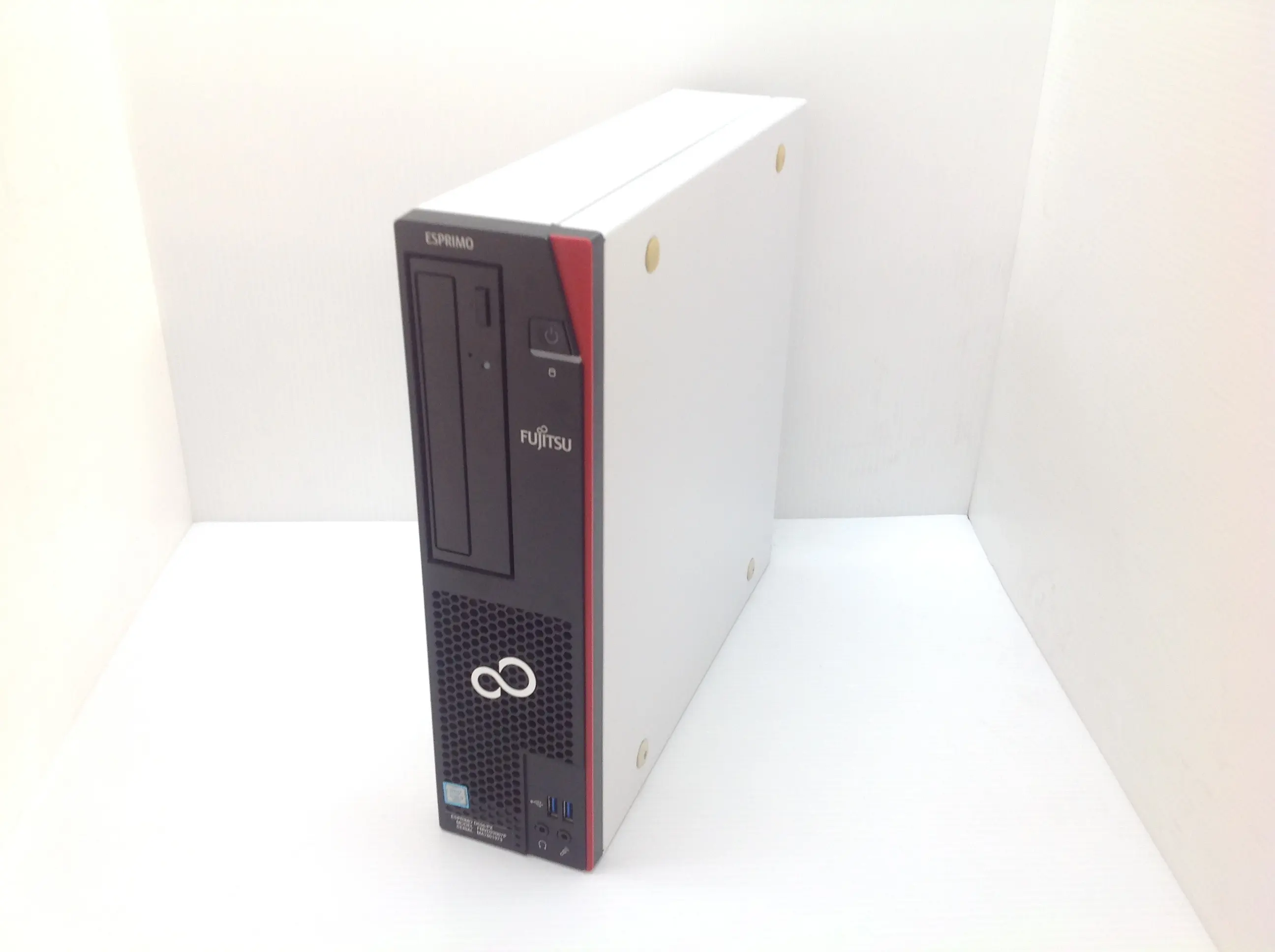 富士通 ESPRIMO D556PX (第6世代CPU) Win11Pro・SSDモデル