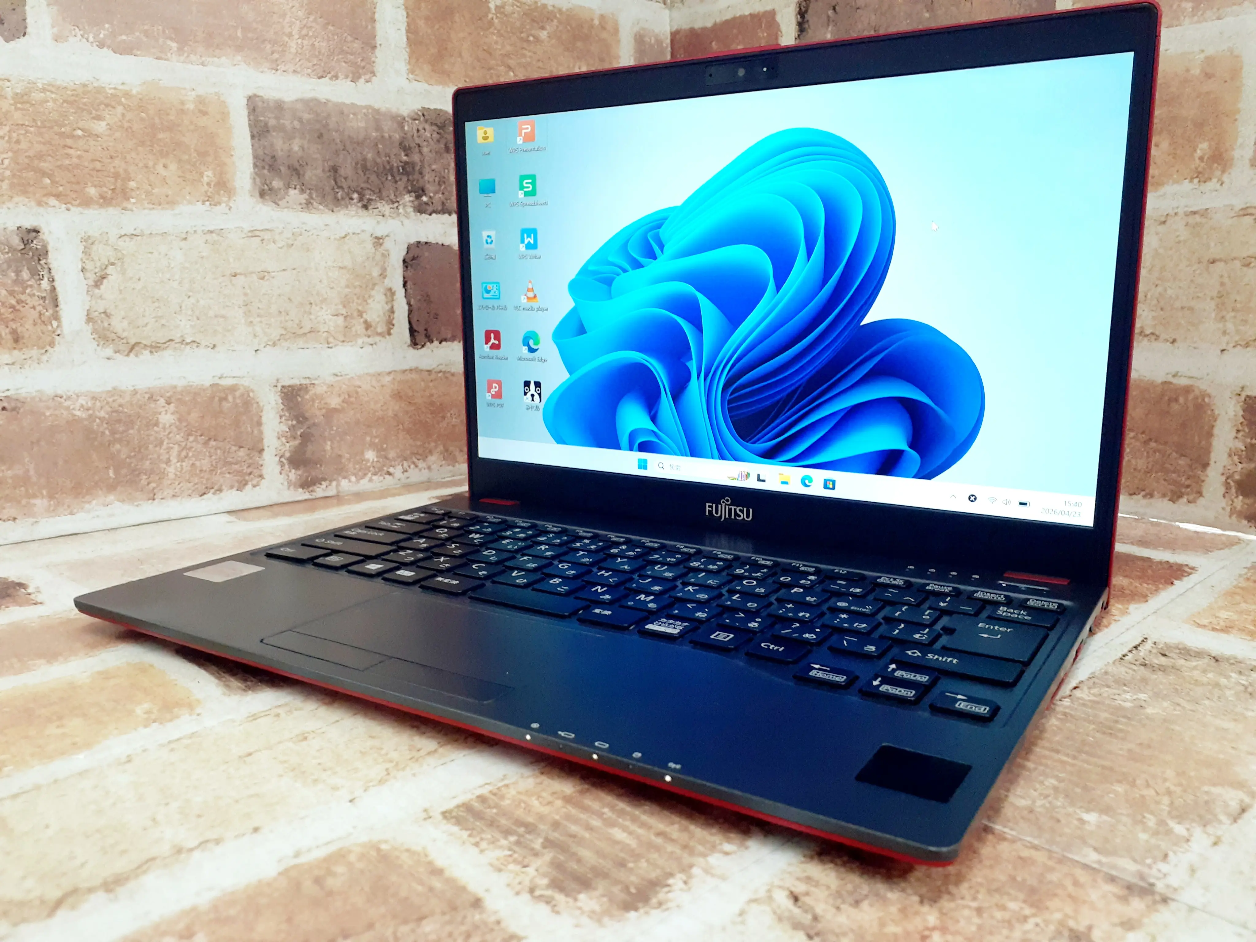 富士通　MU937（赤）