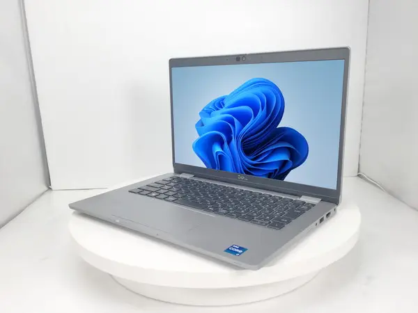 DELL Latitude 5320 2in1 P138G（第11世代CPU）