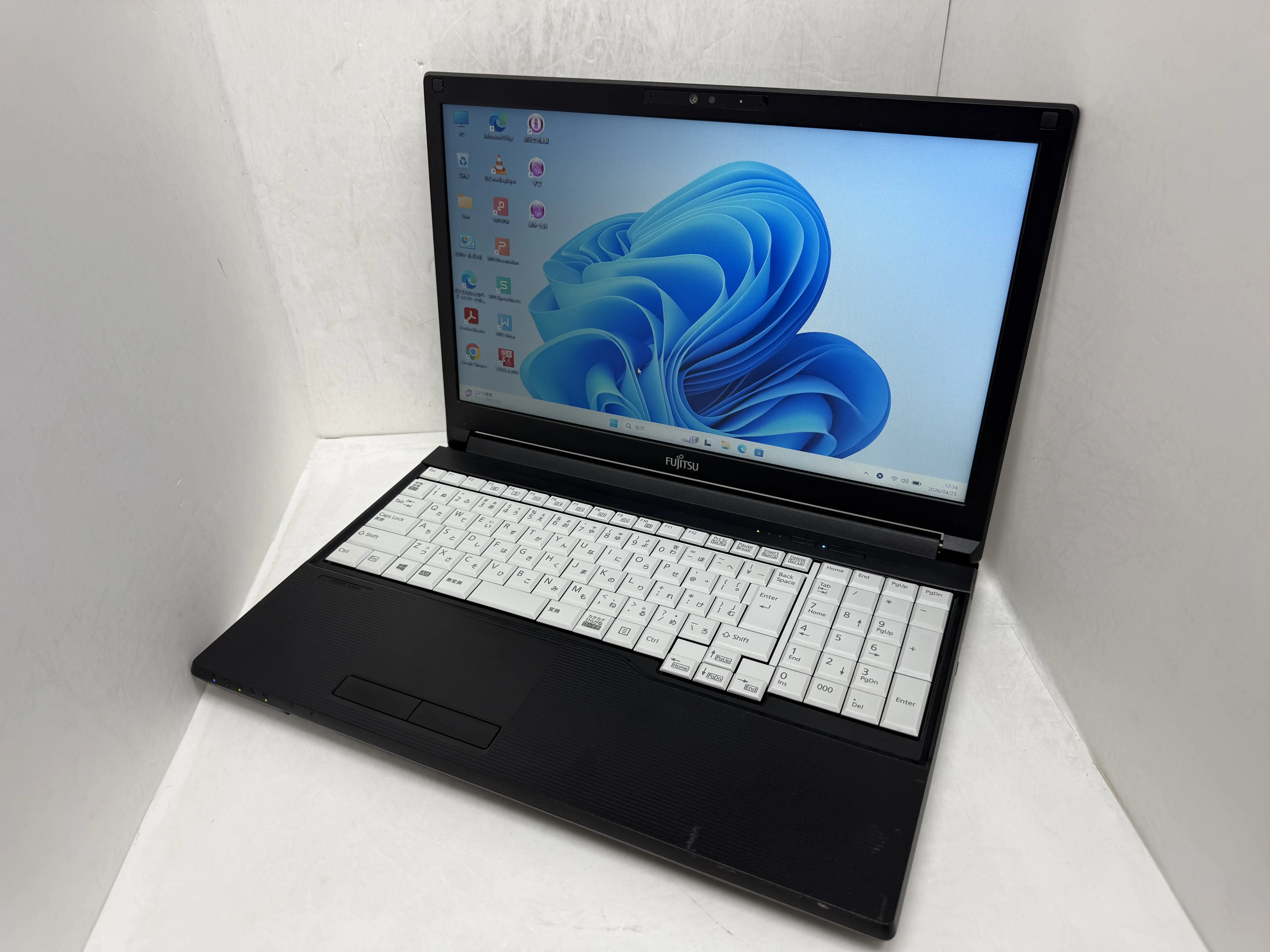 FUJITSU LIFEBOOK A5510/FX（第10世代Corei5）