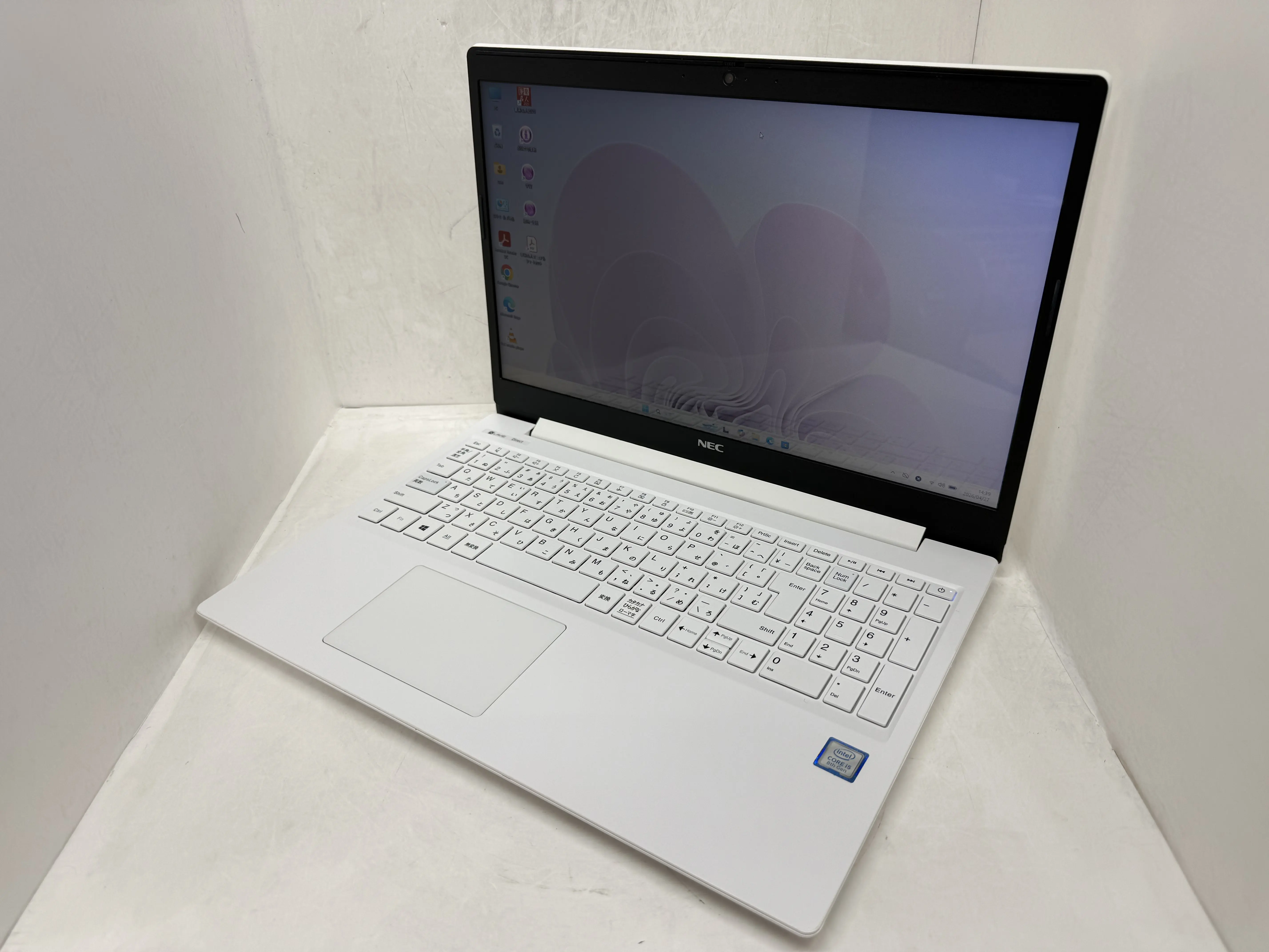 LAVIE Direct PC-GN164JFAF（第8世代Corei5）