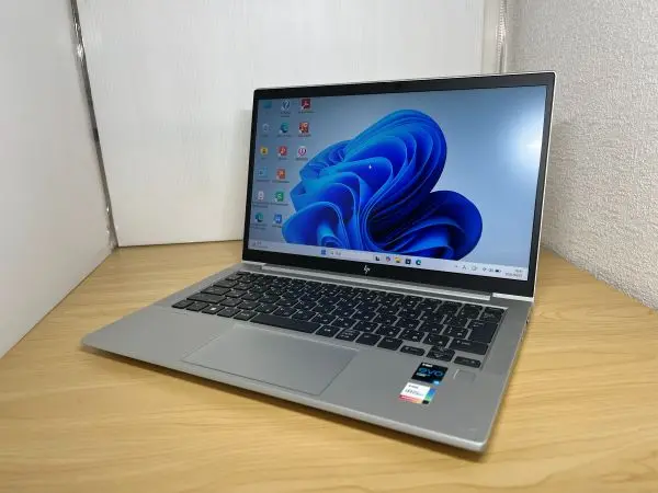 HP EliteBook 830 G8