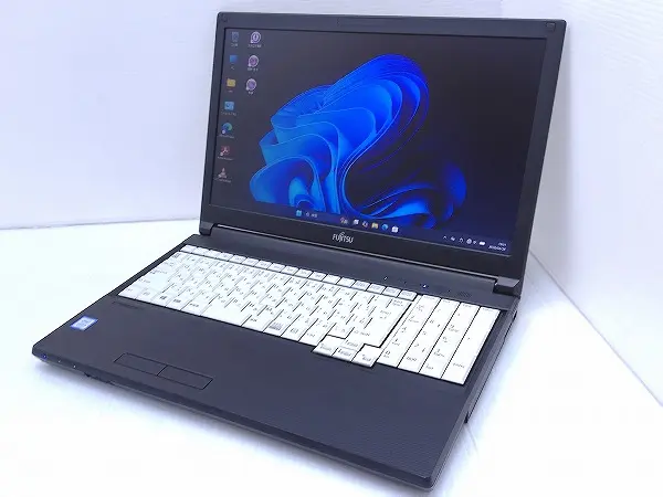 富士通 LIFEBOOK A579/B