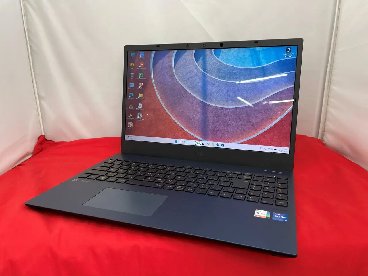 NEC LaVie PC-N1575BZL-2 （第11世代CPU）