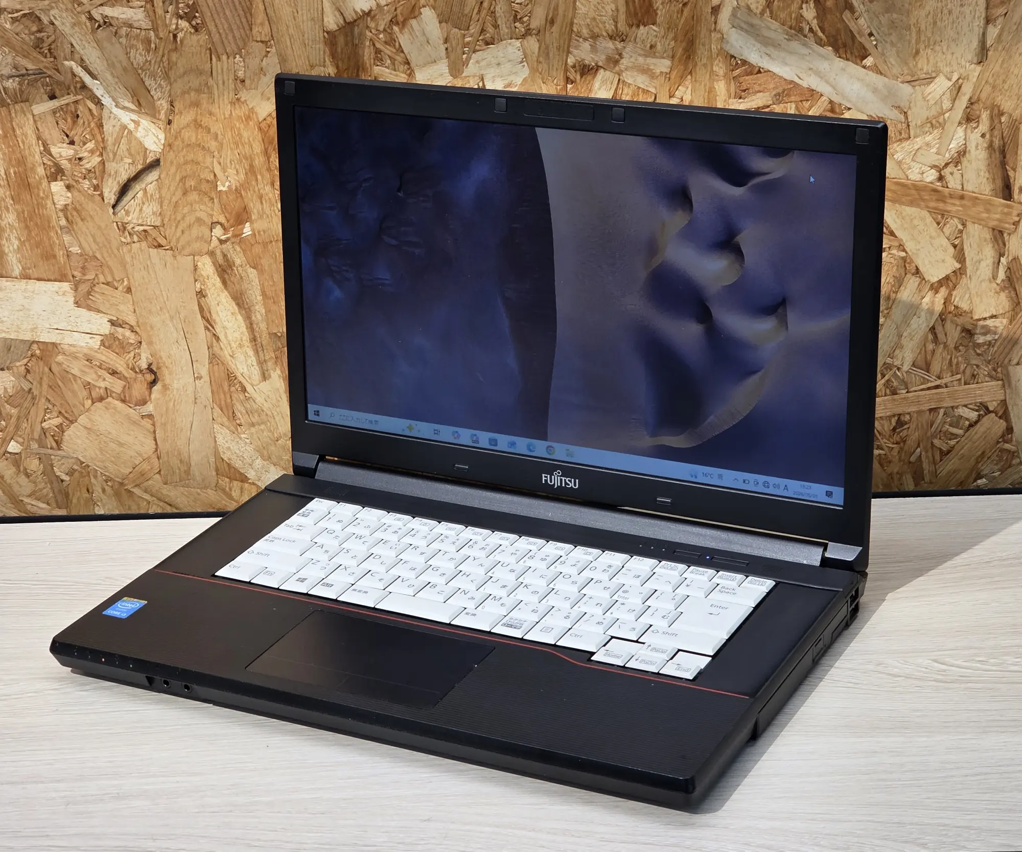 富士通　LIFEBOOK A574/M（第4世代CPU）