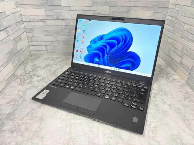 富士通　LIFEBOOK U9310/D( Corei5-10310U 1.7GHz / 8GB / SSD256GB )第10世代