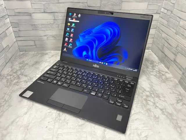 富士通　LIFEBOOK U9310/D( Corei5-10310U 1.7GHz / 8GB / SSD256GB )第10世代