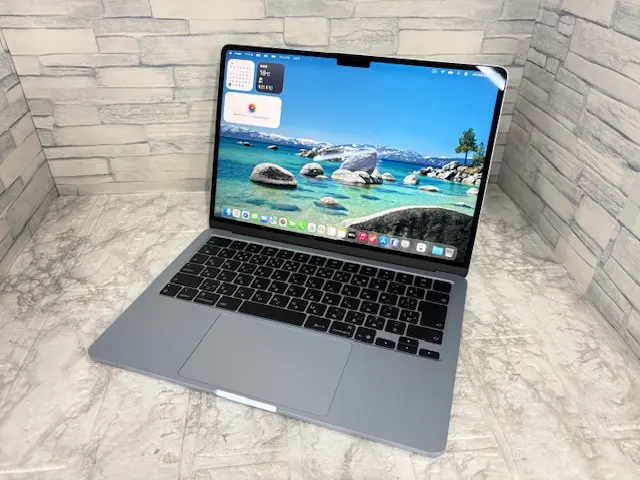 Apple MacBookAir A3240 MC6T4J/A( Apple M4チップ /16GB/SSD 256GB)