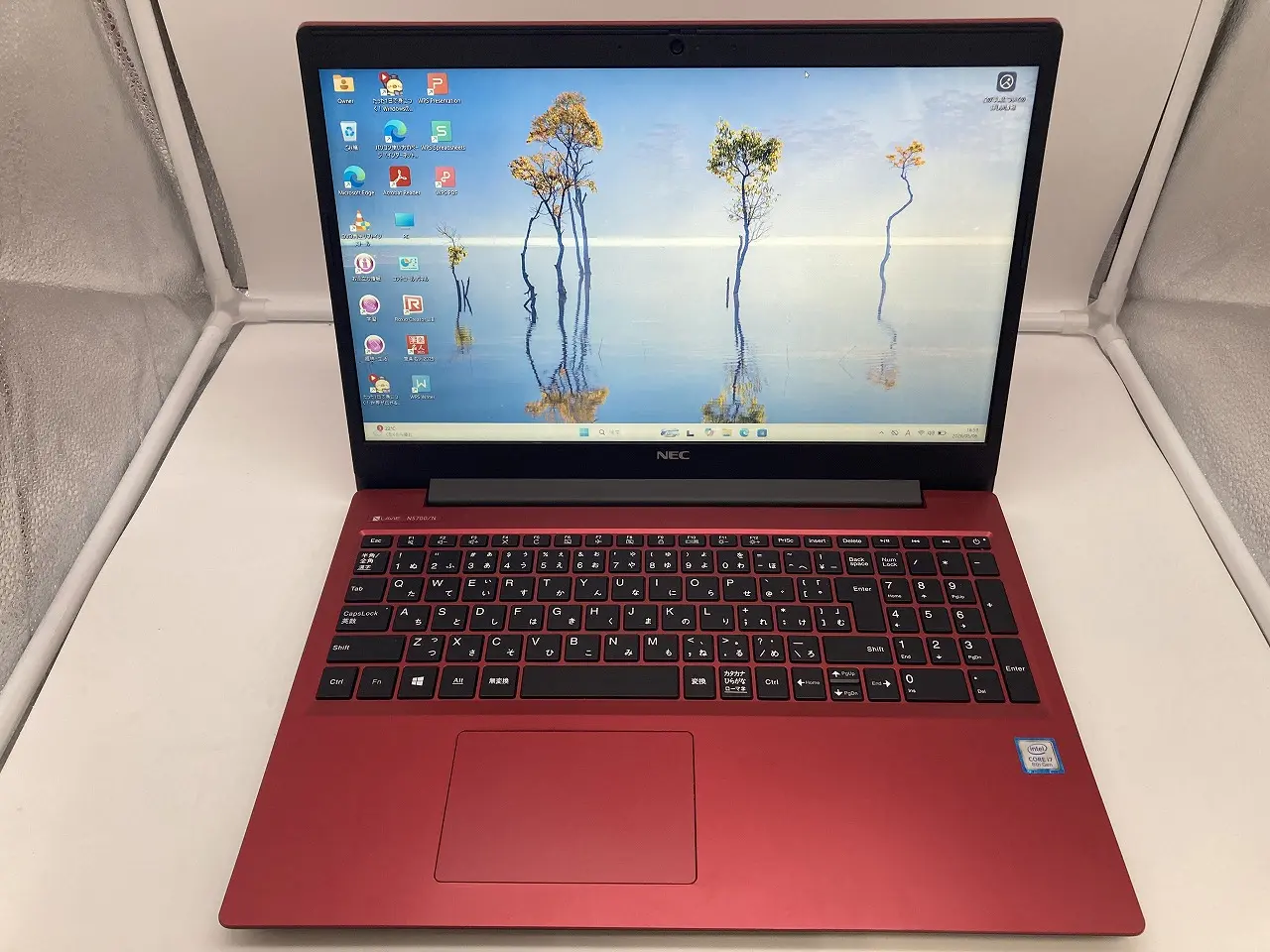 NEC LAVIE NS700/NAR（第8世代CPU）