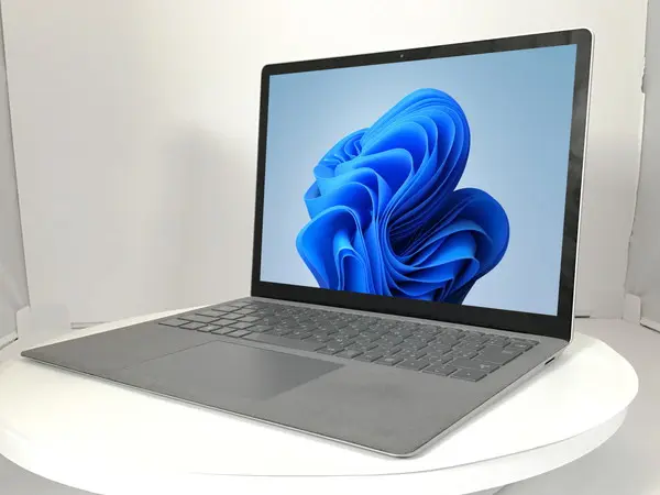 Microsoft Surface Laptop 4 71Q-00020（訳ありパソコン）