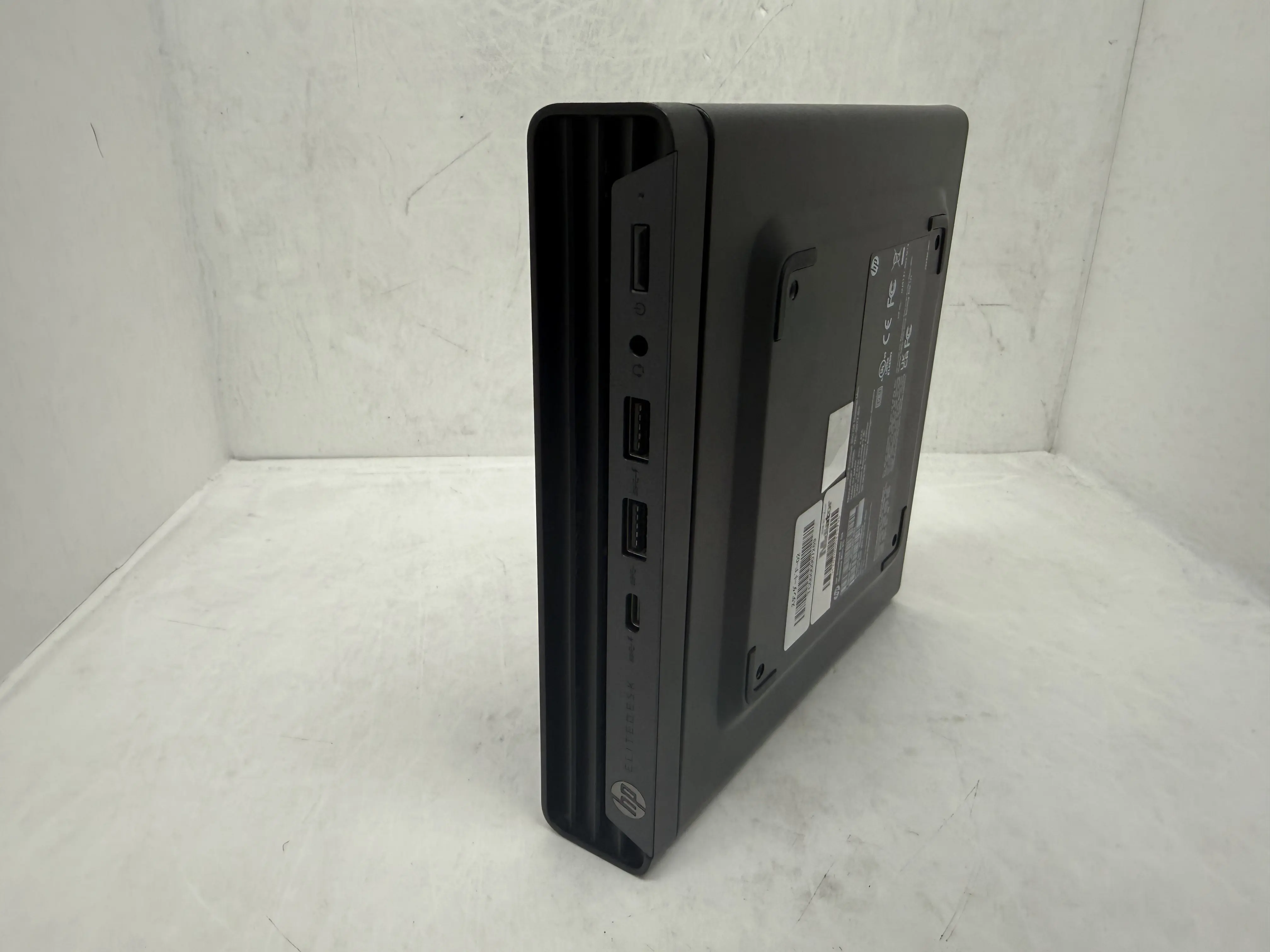 HP EliteDesk 800 G4 DM（第11世代Corei7）