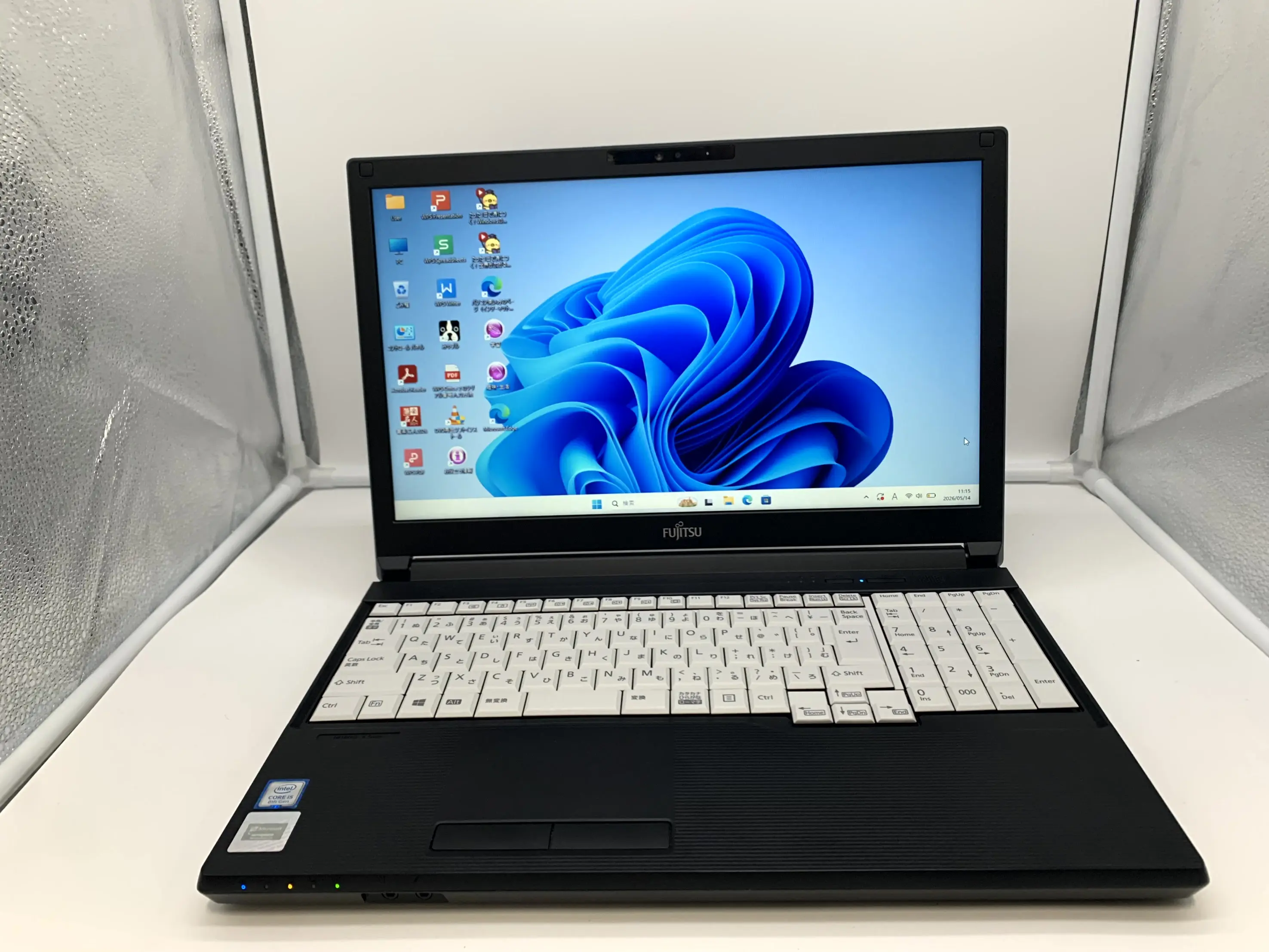 FUJITSU LIFEBOOK A579/BX（第8世代Corei5）