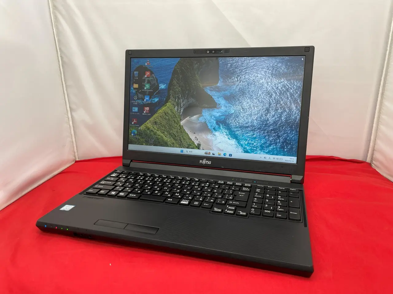 富士通 LIFEBOOK A579/B （第8世代CPU）