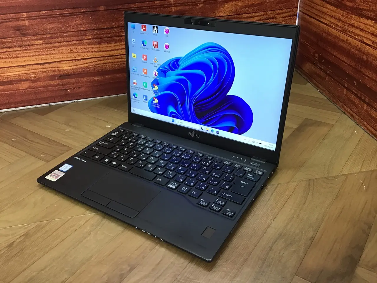 富士通 LIFEBOOK U939/B