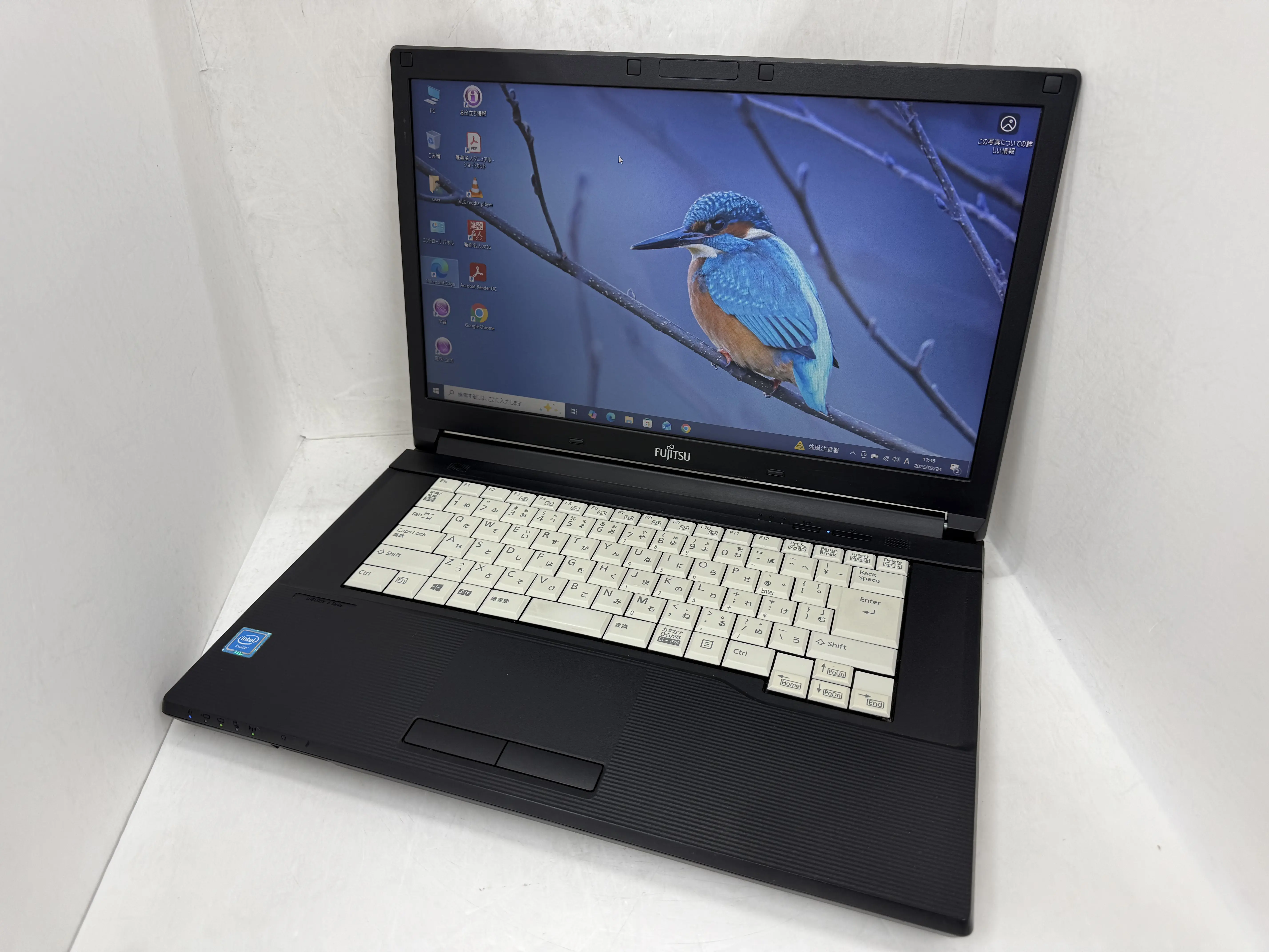 FUJITSU LIFEBOOK A576/P（第6世代Celeron）
