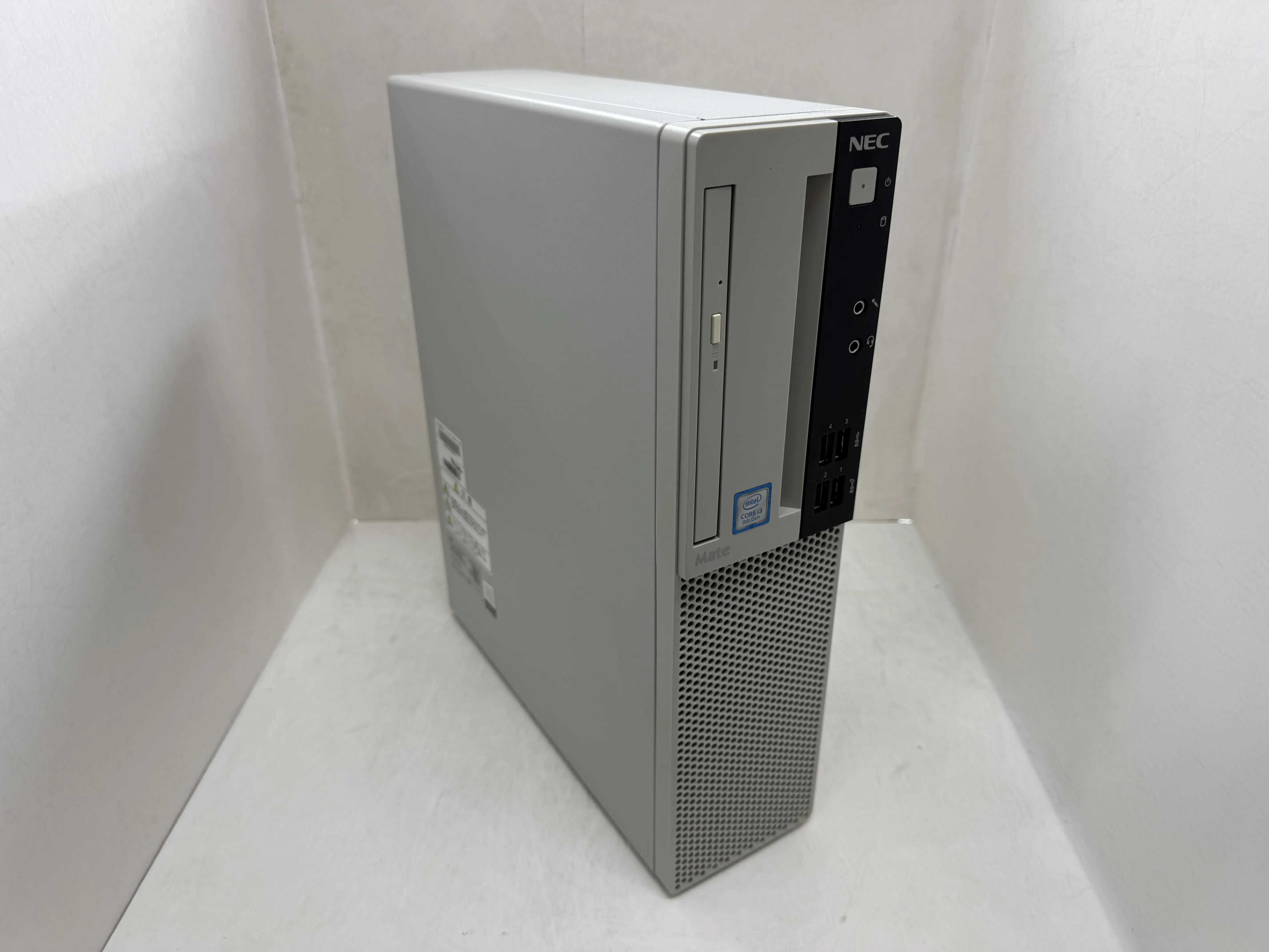 NEC MKL 36AZG5（第9世代Corei3）