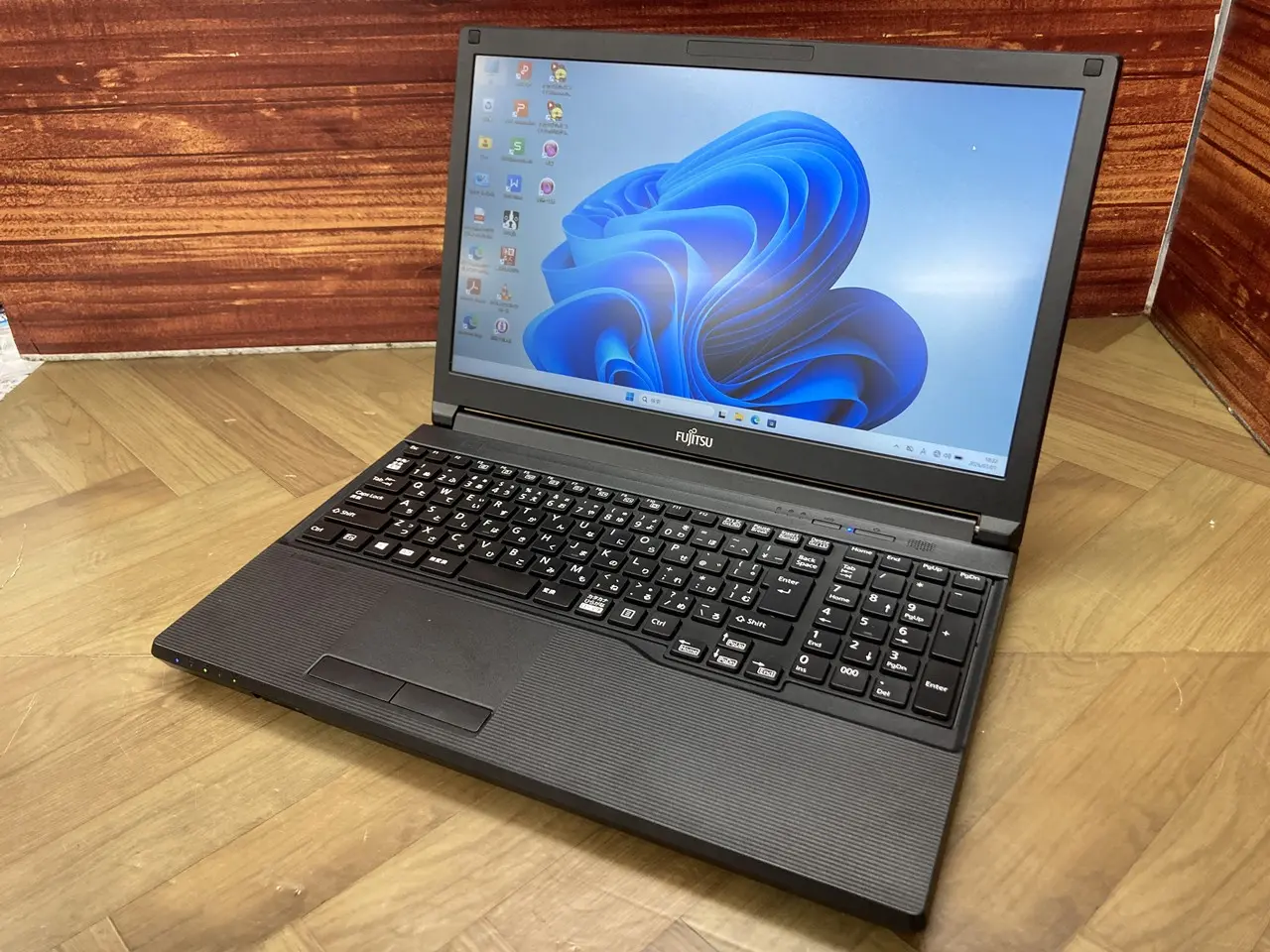 富士通 LIFEBOOK A579/A