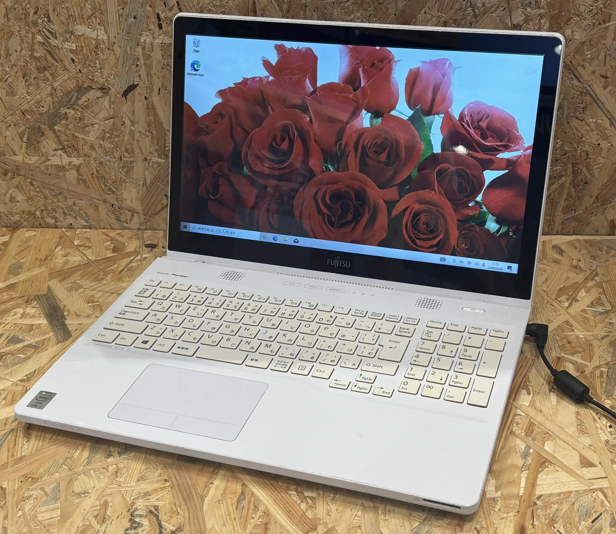 富士通 LIFEBOOK AH77/M（第4世代CPU）