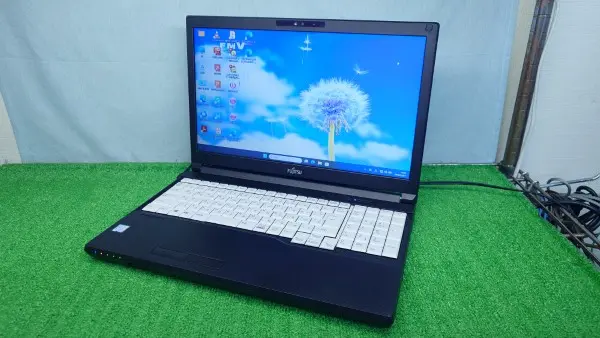 富士通 LIFEBOOK A579/BX