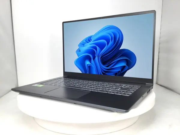 MSI Modern 15 A10RBS-600JP（第10世代CPU）