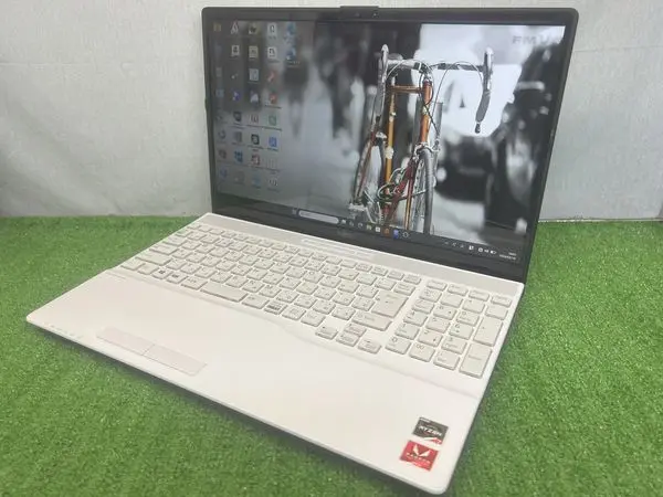 富士通 LIFEBOOK AH51/E1