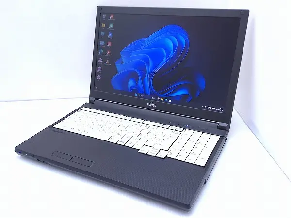 富士通 LIFEBOOK A579/B