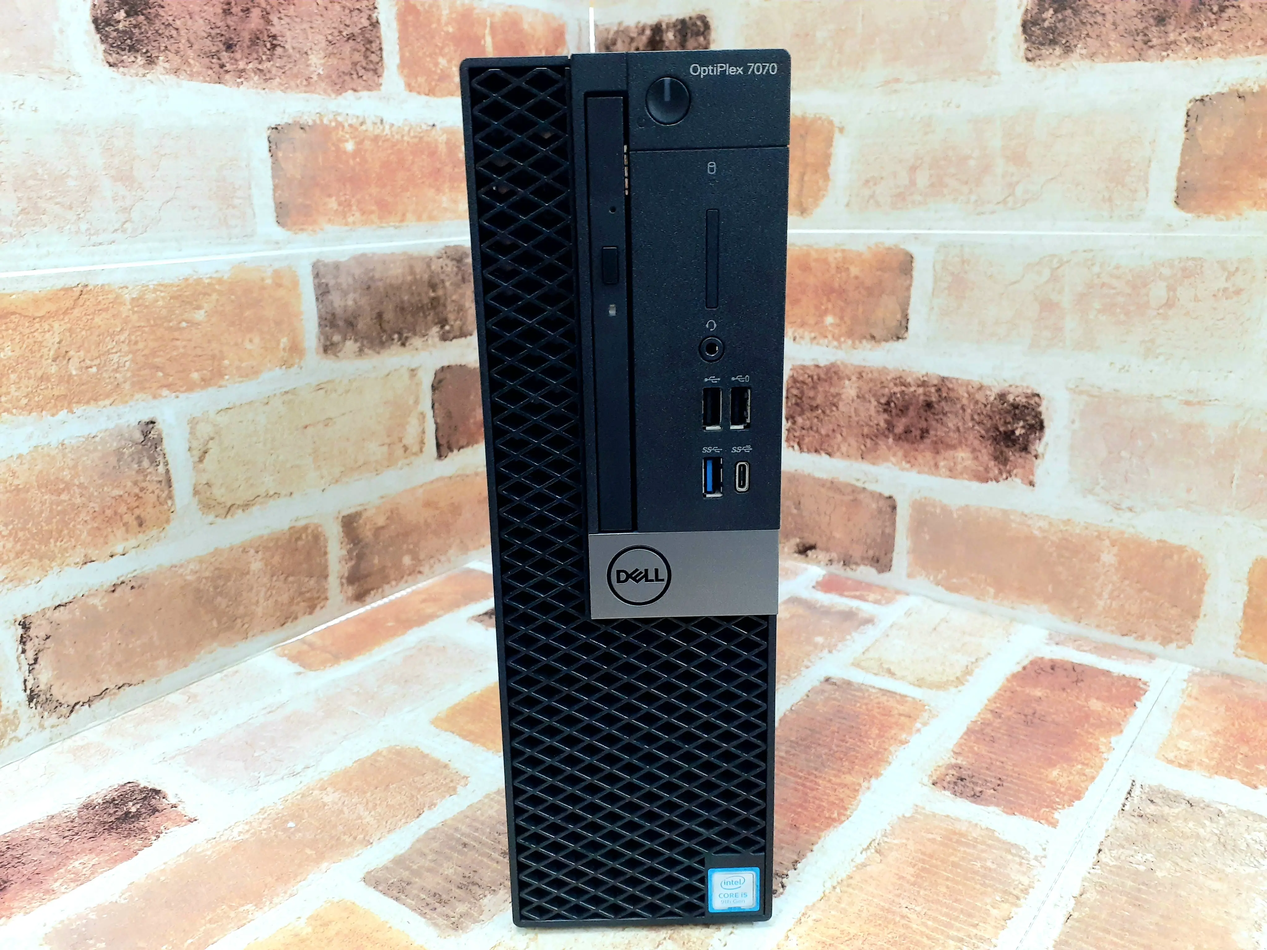 DELL Optiplex 7070