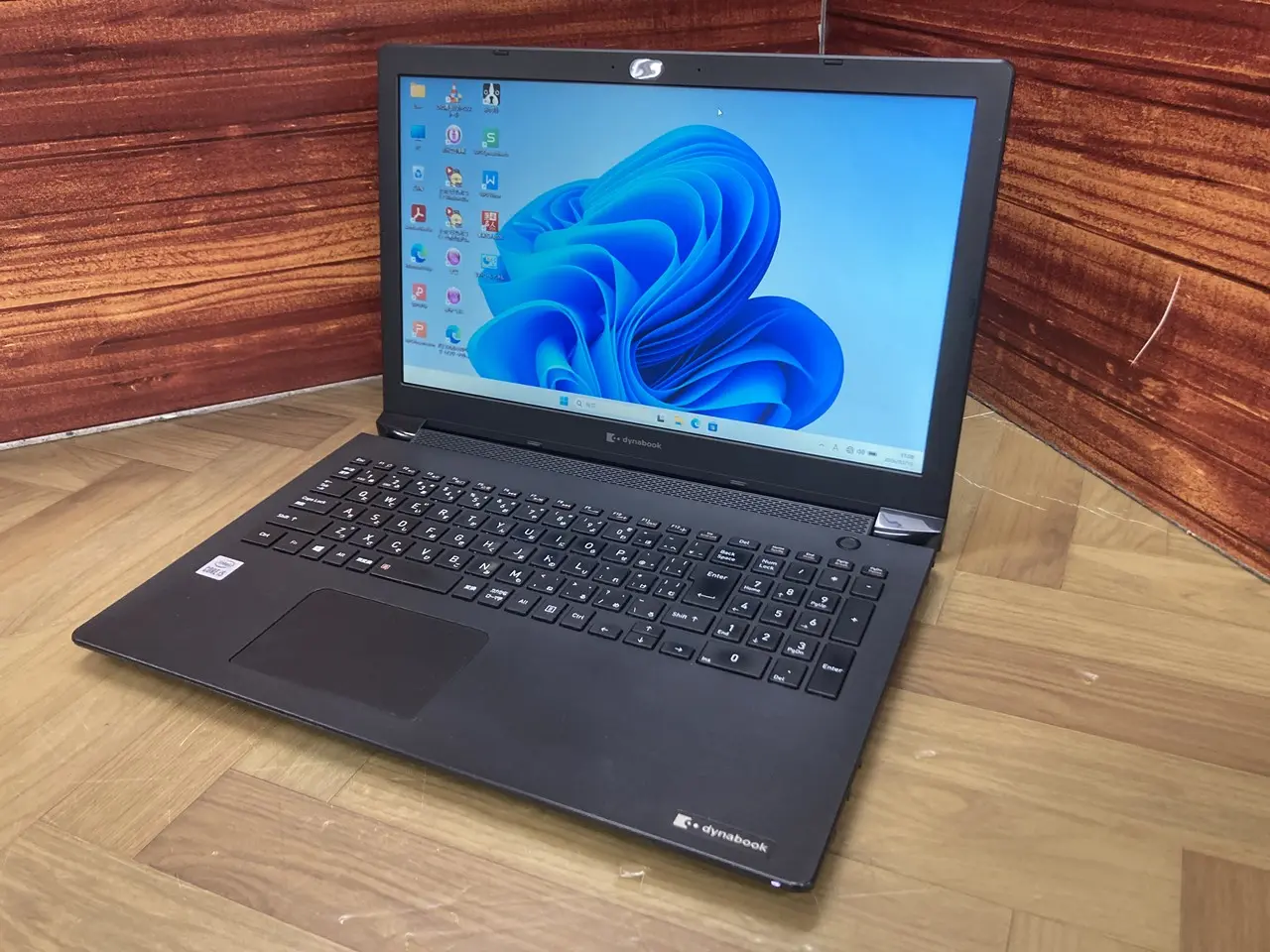 dynabook BJ65/FS A6BJFSF8L511