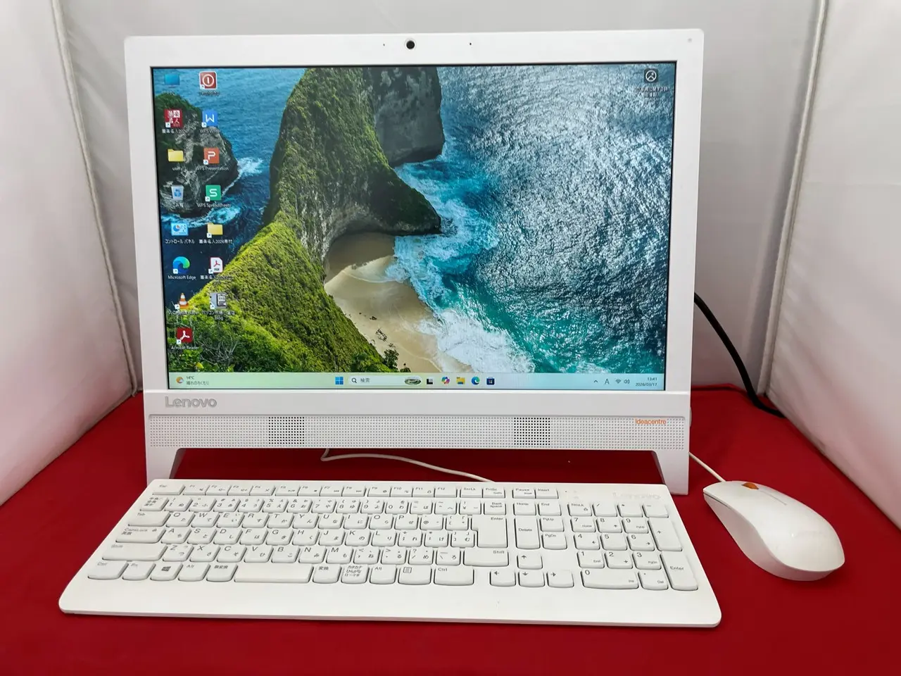 Lenovo IdeaCentre 300 AIO（第6世代CPU）