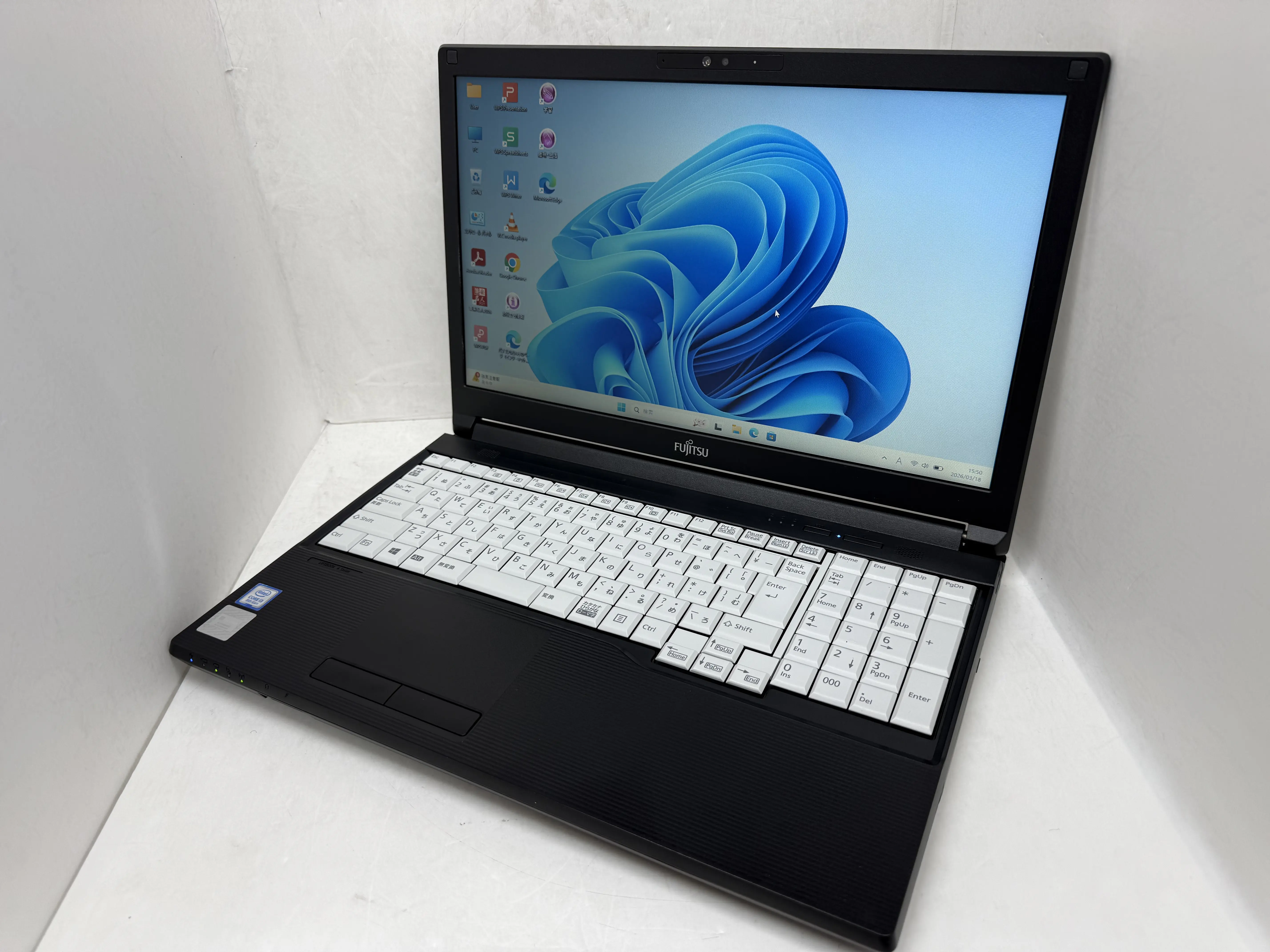 FUJITSU LIFEBOOK A579/CX（第8世代Corei3）