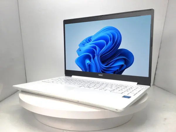 NEC LAVIE NS150/N(第8世代CPU)