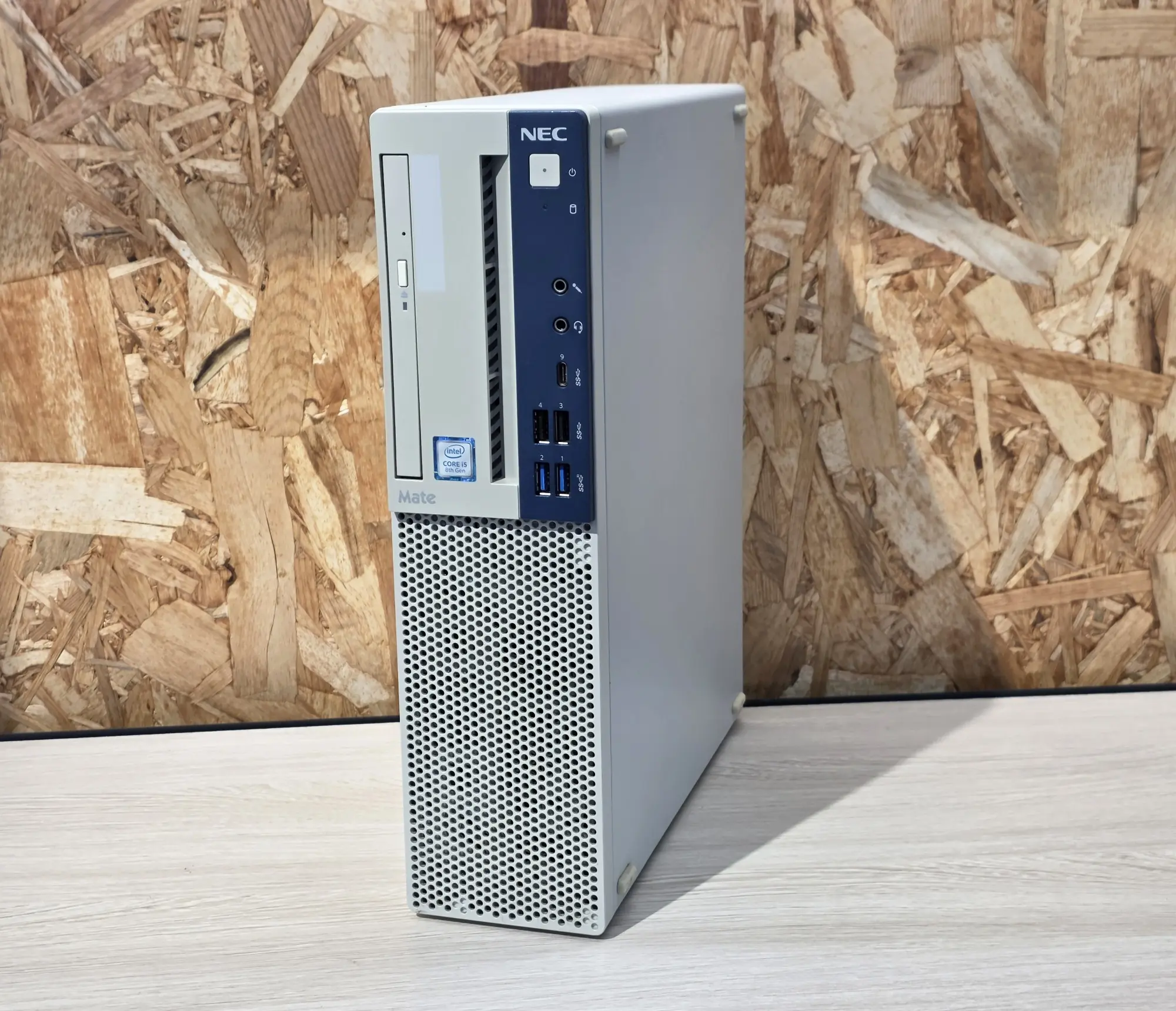 NEC Mate MKM30/B-4（第8世代Corei5)