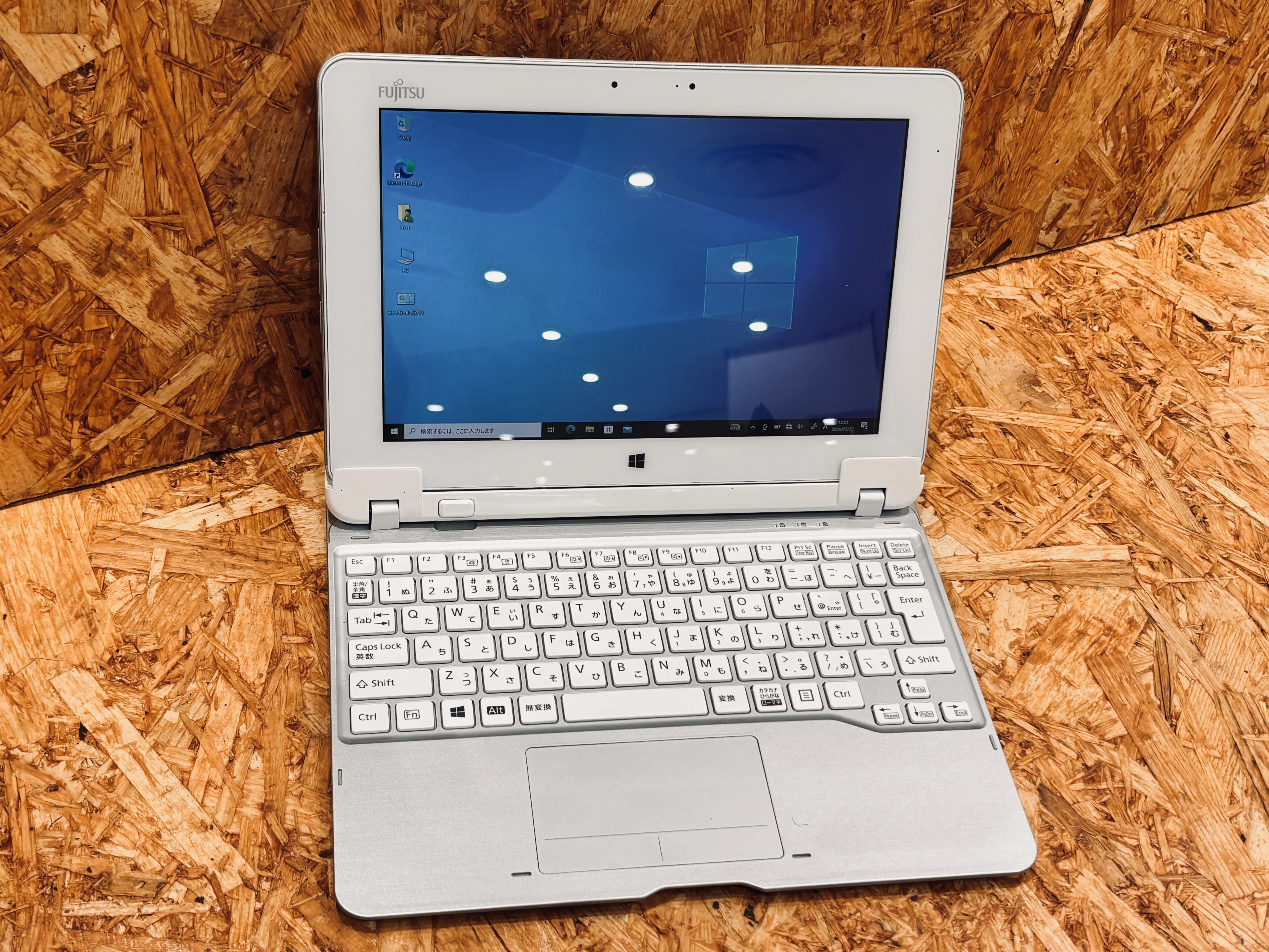 ArrowsTab Q584/H(第4世代CPU相当)