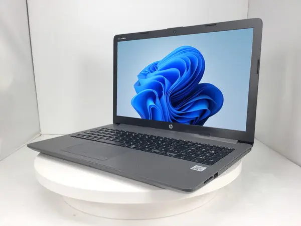 HP 250 G7（第10世代CPU）