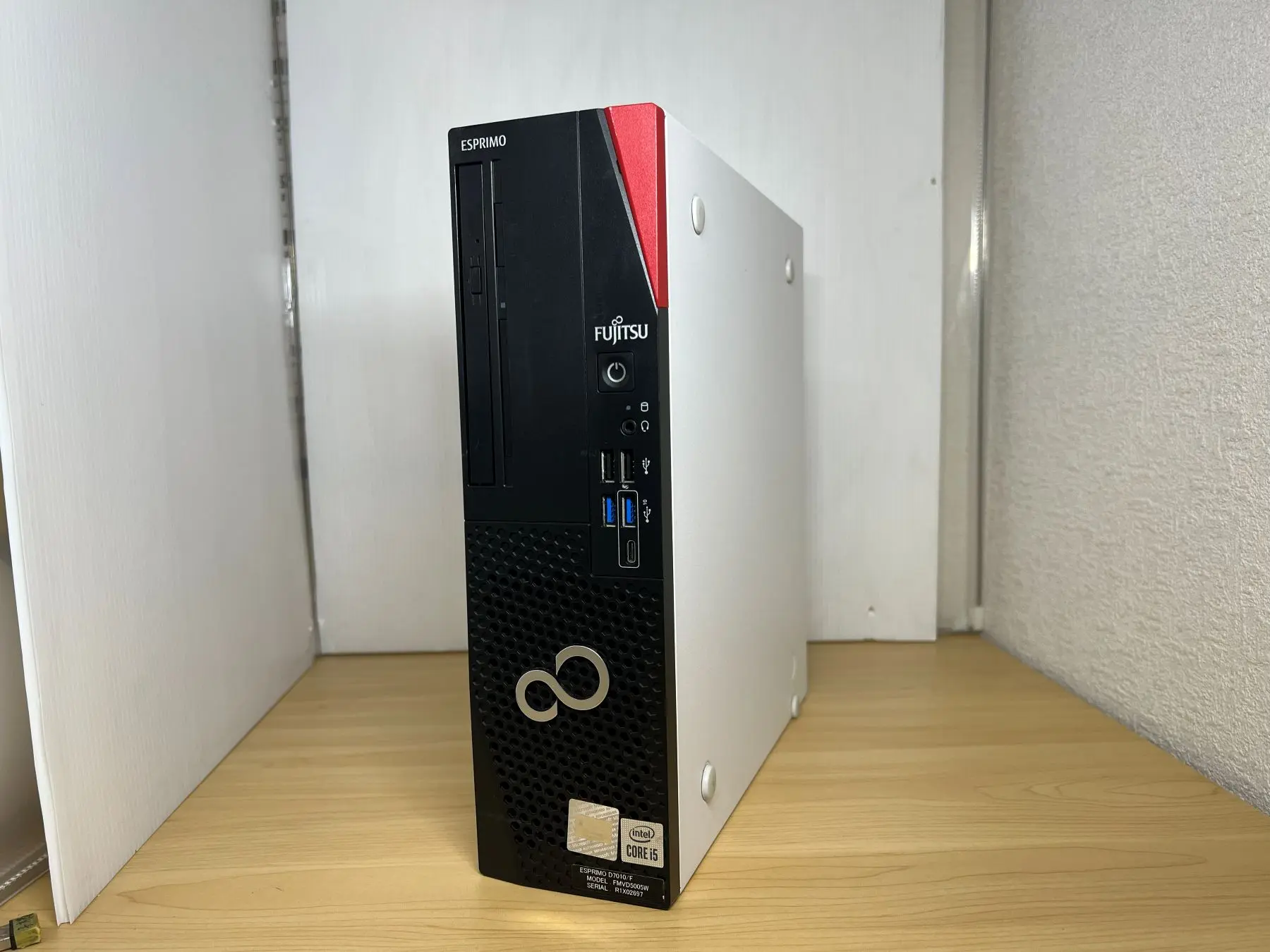 富士通 ESPRIMO D7010/F