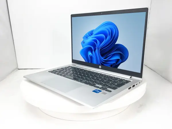 HP ProBook 430 G8（第11世代CPU）