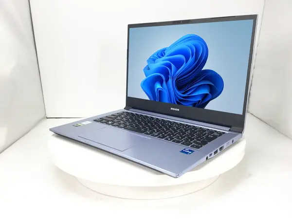 mousecomputer DAIV 4N-H（第11世代CPU）