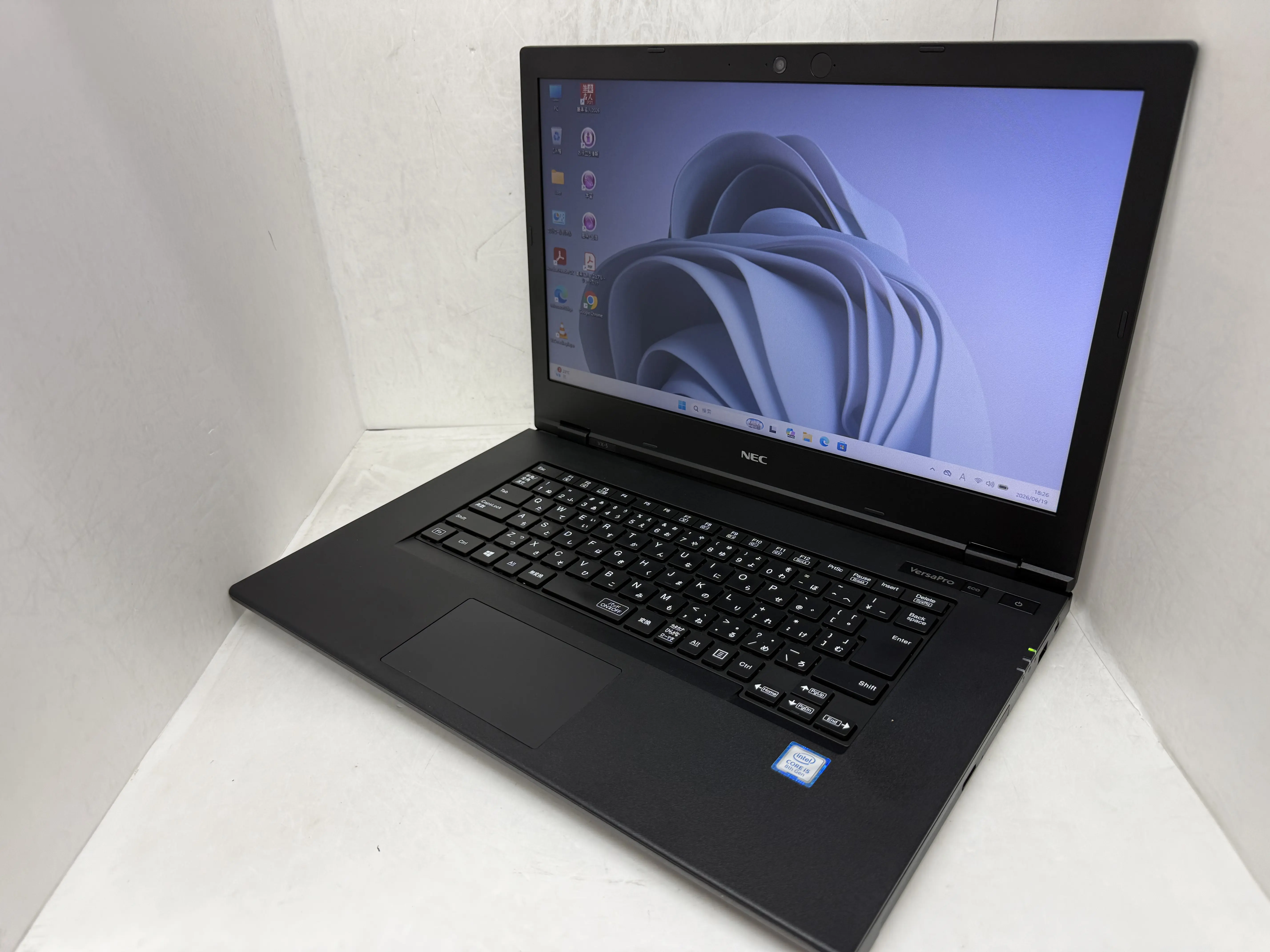 NEC PC-VKT16/X-5（第8世代Corei5）