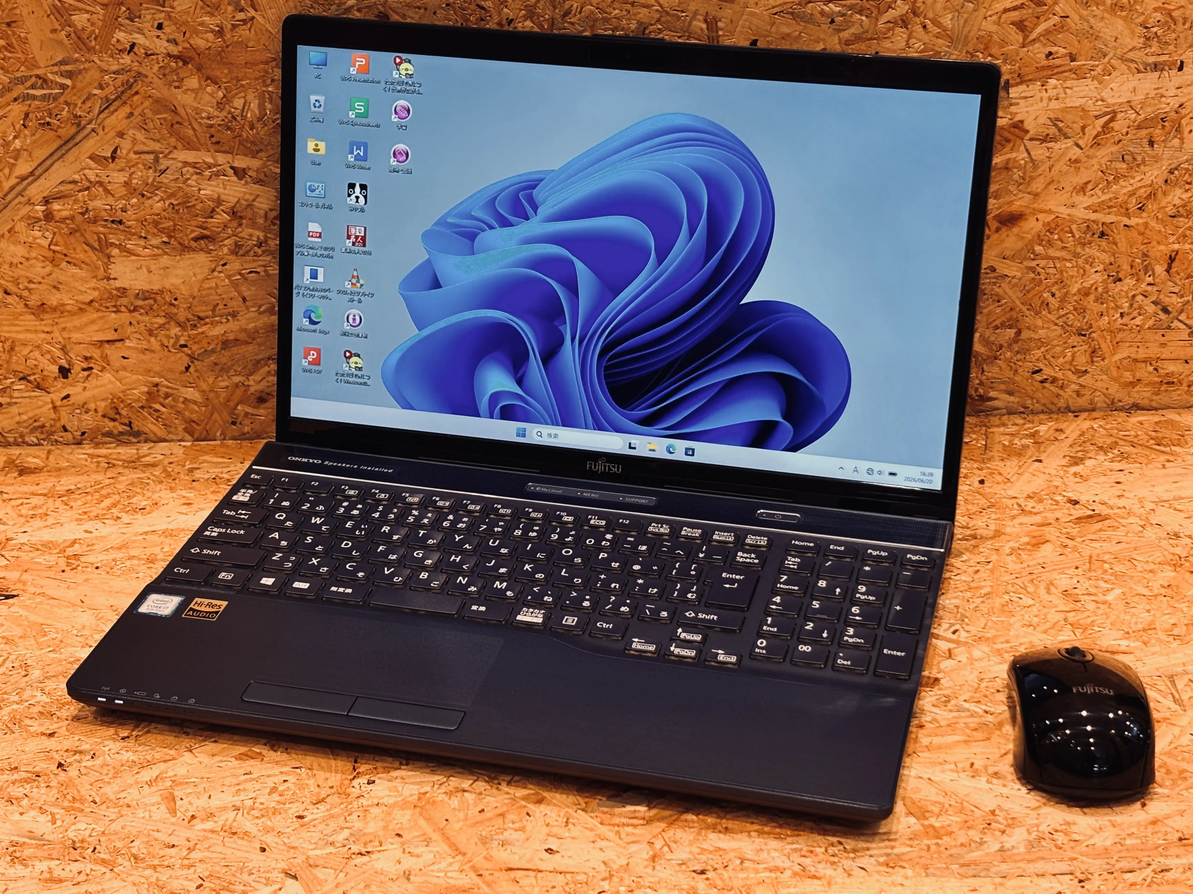 富士通 LIFEBOOK AH77/C2（第8世代CPU）