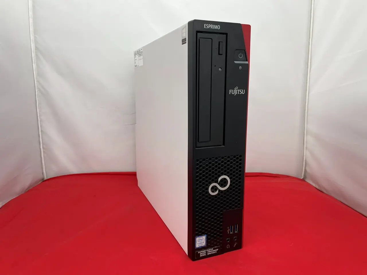 富士通 ESPRIMO D588/VX （第8世代CPU）