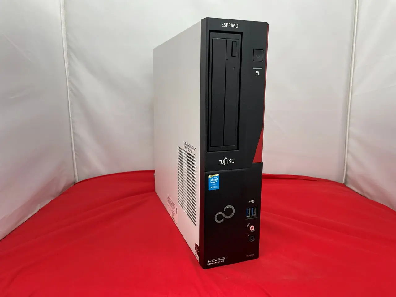 富士通 ESPRIMO D583/KX　（Windows7 64bit版搭載モデル）