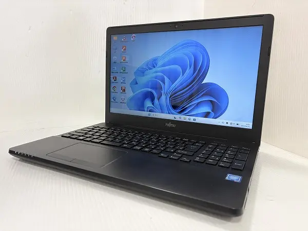 富士通 LIFEBOOK AH42/C2 (第7世代CPU）