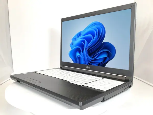 富士通 LIFEBOOK A579/C（訳ありパソコン）