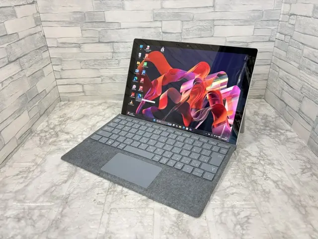 Surface Pro7+ 1960( Corei5-1135G7 2.4GHz / 8GB / SSD256GB )11世代