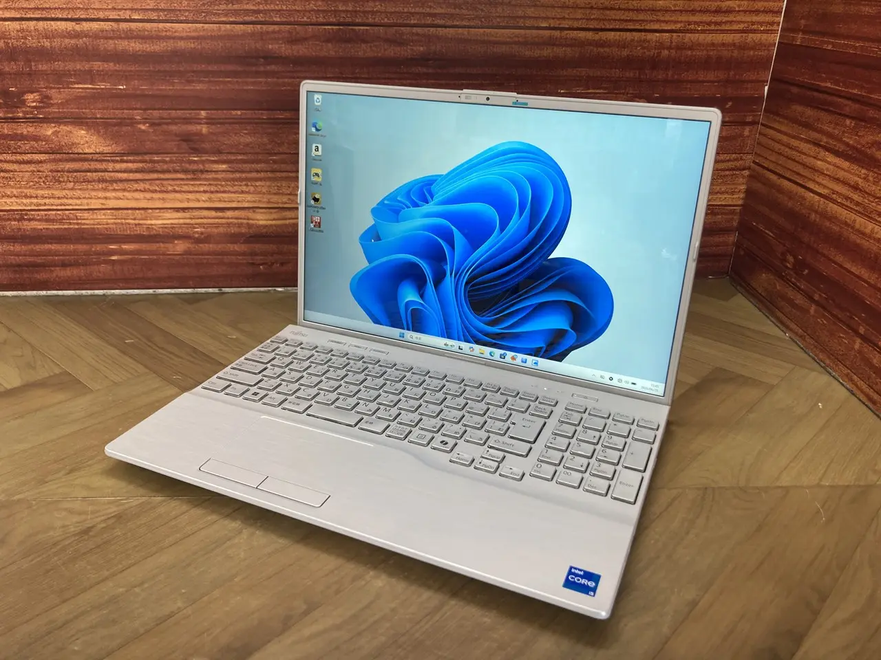 富士通　LIFEBOOK AH45/J3
