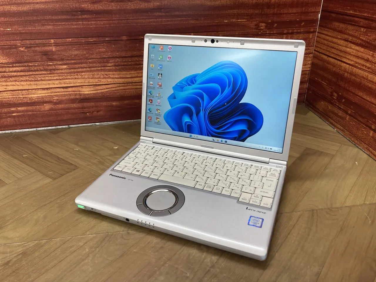 Panasonic Let's note CF-SV8