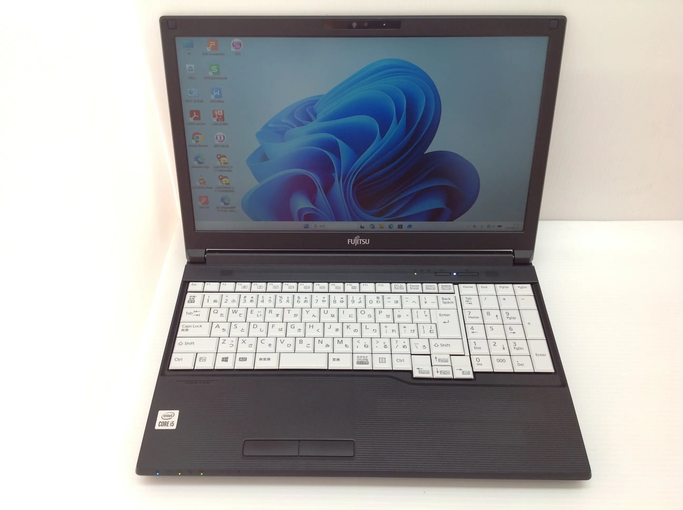 富士通 LIFEBOOK A5510/F (第10世代CPU) Win11Pro・SSDモデル