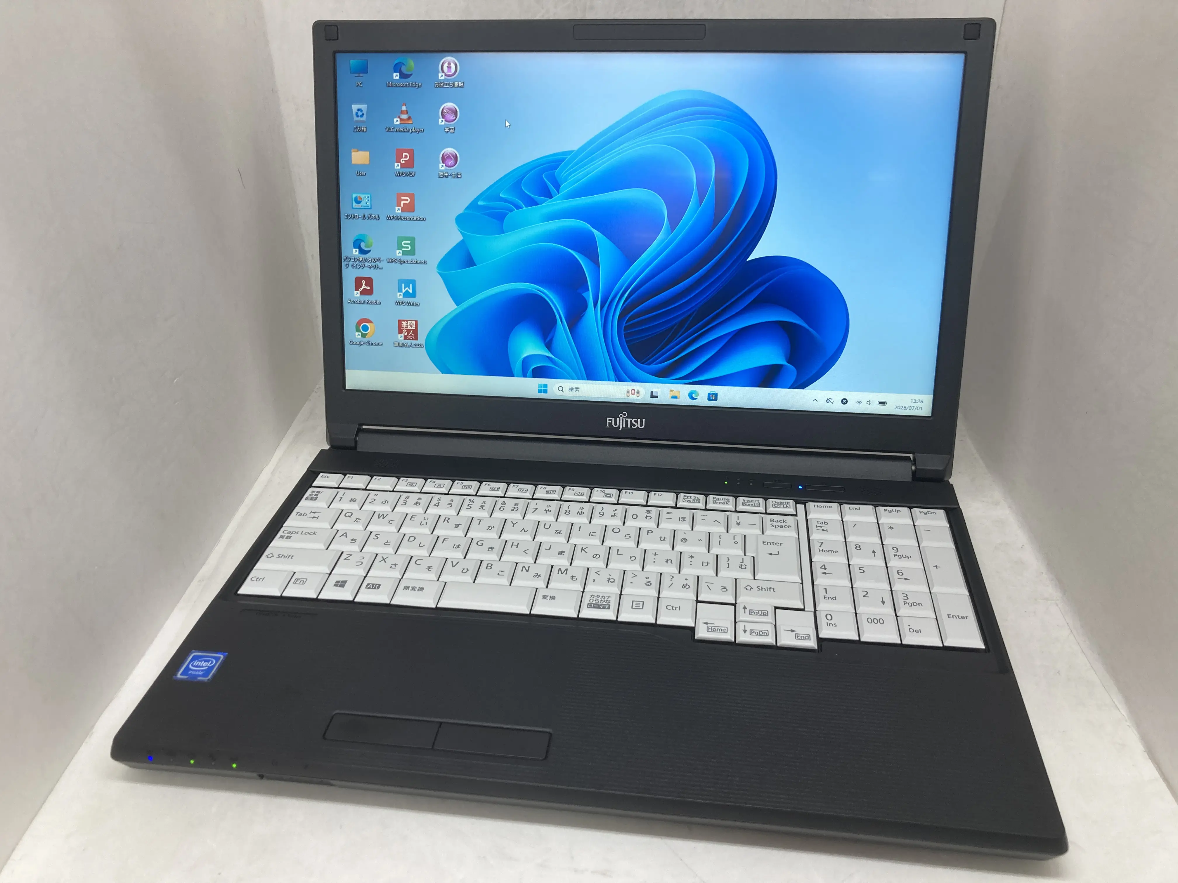FUJITSU LIFEBOOK A579/C（第9世代Celeron）