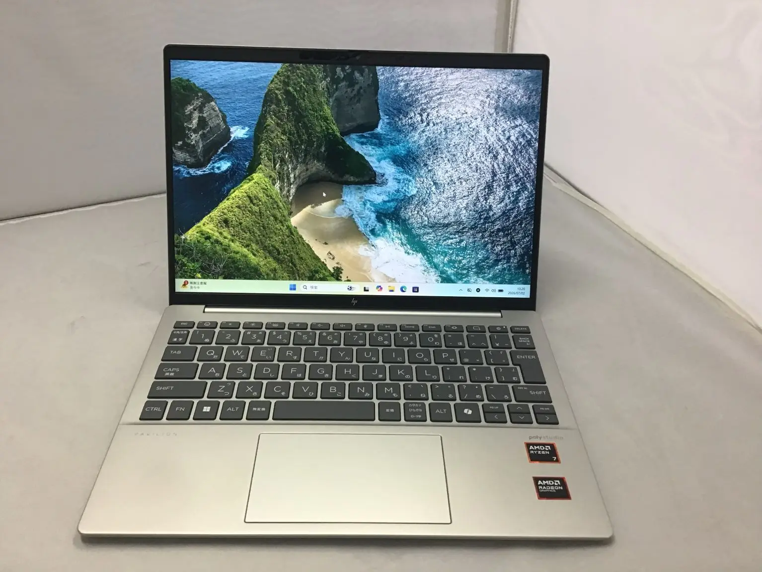 HP Pavilion Aero13 (2024年発売のNPU搭載PC AI活用も出来る一台)